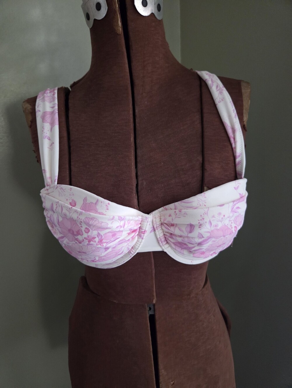 New Shade & Shore Womens 32B Pink Floral Bikini Swim Top